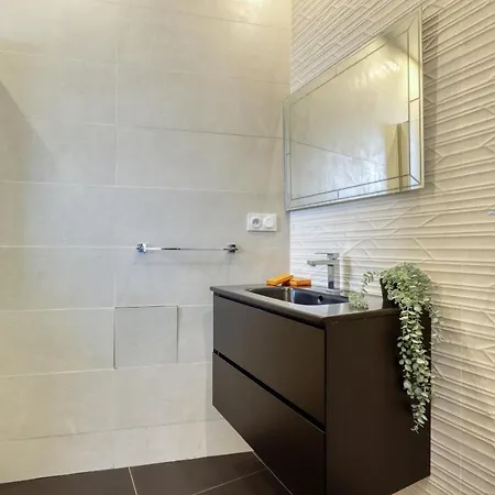 Chic And Warm 1 Bd Flat - Heart Of The Luxury 16th Apartment